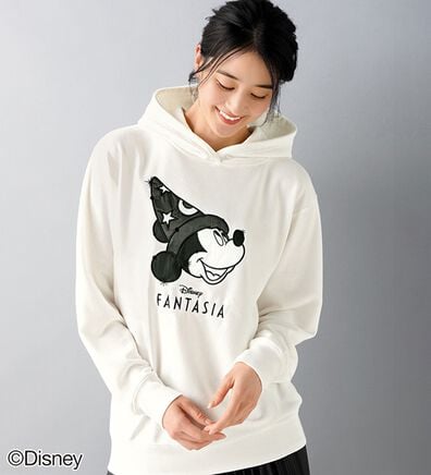 BELLUNA（ベルーナ）の「＜Ｄｉｓｎｅｙ＞【ミッキー】Ｆａｎｔａｓｉａサテンアップリケフードパーカー（トレーナー・スウェット）」