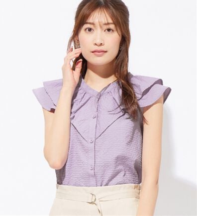 alotta（アロッタ）の「【接触冷感】ぽこぽこ素材ラッフルブラウス（ブラウス）」