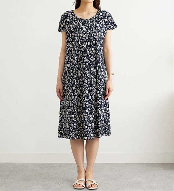 BELLUNA（ベルーナ）の「レーヨン素材タックデザインワンピース（その他ワンピース）」｜詳細画像