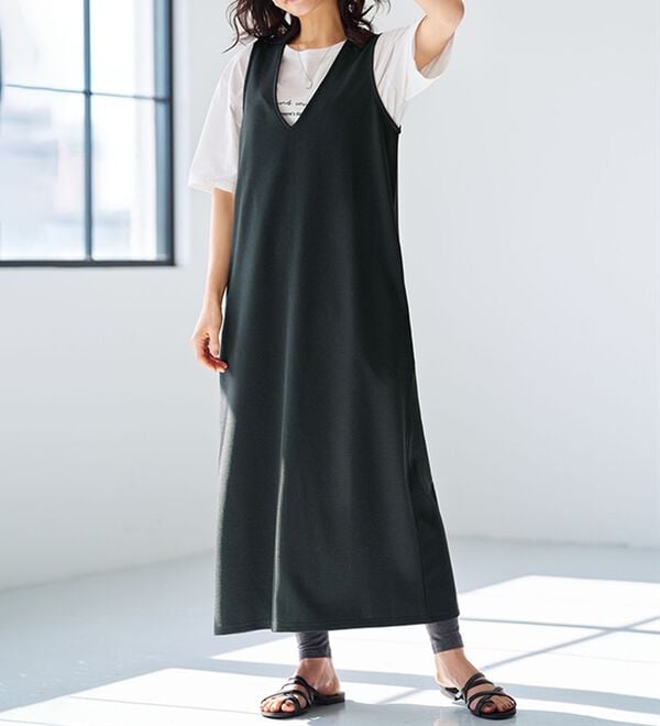 BELLUNA（ベルーナ）の「シュッと体型カバー！－３ｋｇ見えポコポコエンボス素材ジャンパースカート（ジャンパースカート）」｜詳細画像