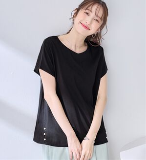 alotta（アロッタ）の「ひんやり裾パールデザインＴシャツ（カットソー）」｜ブラック