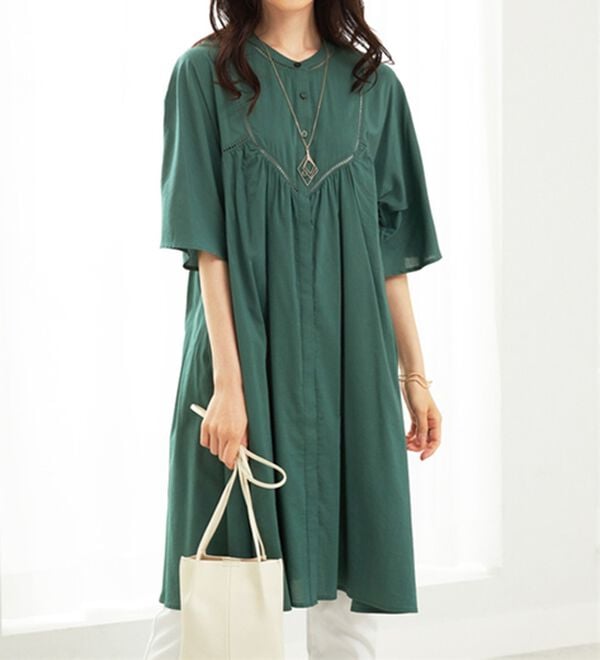 BELLUNA（ベルーナ）の「レース使いフレアーシルエットワンピース（チュニックワンピース）」｜詳細画像