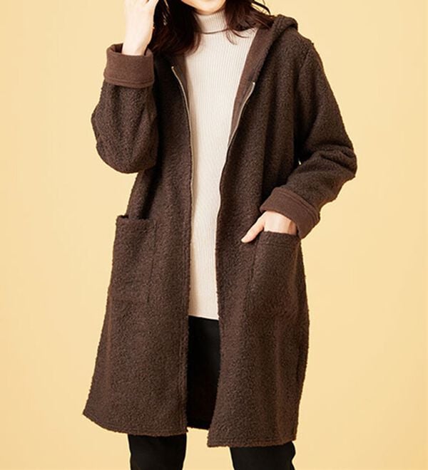 BELLUNA（ベルーナ）の「ボア素材フードデザインコート（ロングコート）」｜詳細画像