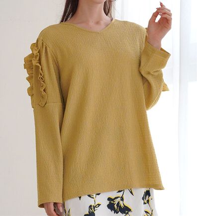 A HAPPY MARILYN（アハッピーマリリン）の「【Ｌ～６Ｌ】【ＭａｒｉｌｙｎＳｗｅｅｔ】体型別フェミニン 肩フリルＶネックカットプルオーバー（カットソー）」