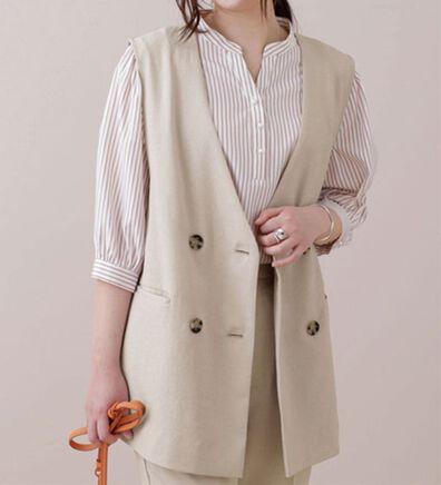 BELLUNA（ベルーナ）の「麻調素材ノーカラージレ（ジレ）」