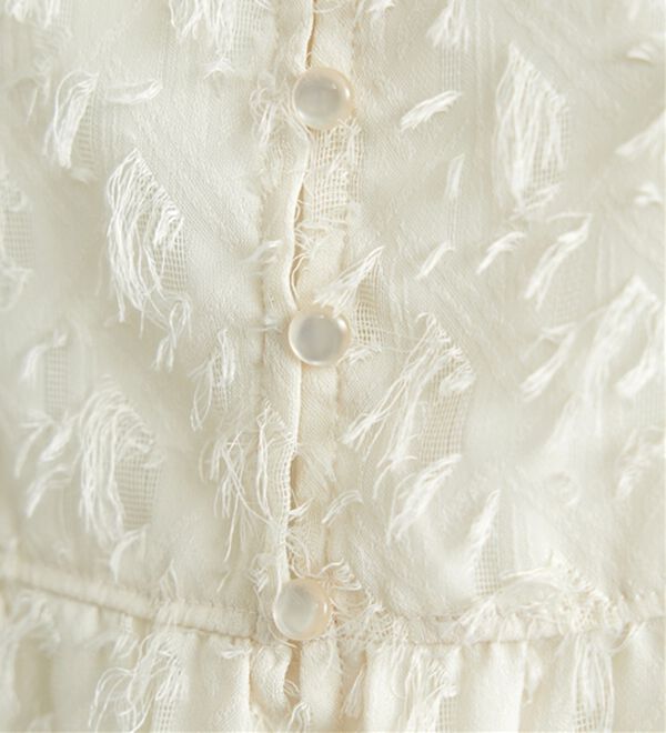 BELLUNA（ベルーナ）の「シフォン素材フェザービスチェ（タンクトップ・キャミソール）」｜詳細画像