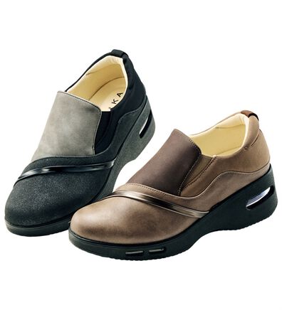 BELLUNA（ベルーナ）の「４Ｅ異素材切替ダブルエアスリッポン（スリッポン）」