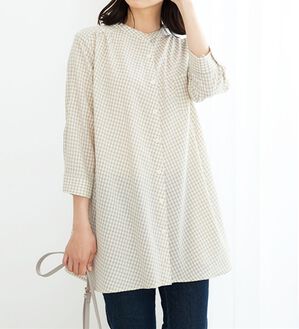 BELLUNA（ベルーナ）の「フランス綾ドレープ使いシャツチュニック（チュニック）」｜ベージュチェック