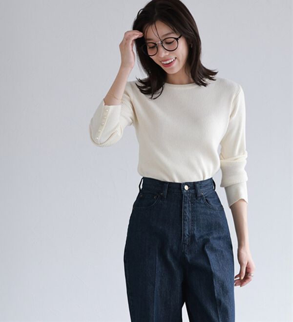 Pierrot（ピエロ）の「【選べるネック】袖ボタンリブニット（ニット・セーター）」｜詳細画像