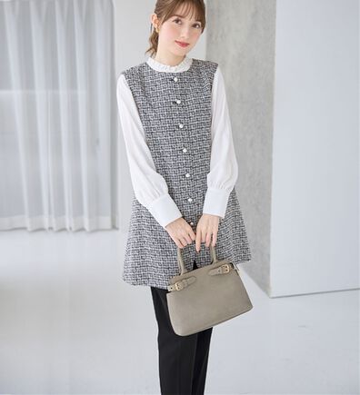 alotta（アロッタ）の「【ブラウス付き３点セット】洗える！美ラインジレセットスーツ（パンツスーツ）」