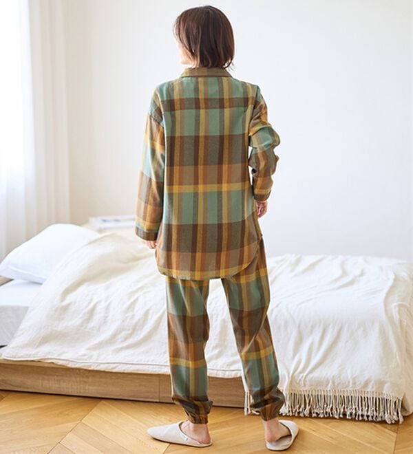 LAVIENNE（ラヴィエンヌ）の「綿１００％ふんわり柔か微起毛パジャマ（パジャマ・ルームウェア）」｜詳細画像