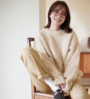 Viola e Viola（ヴィオラ エ ヴィオラ）の「ゆるっとふんわり素材ニット（ニット・セーター）」｜エクリュ