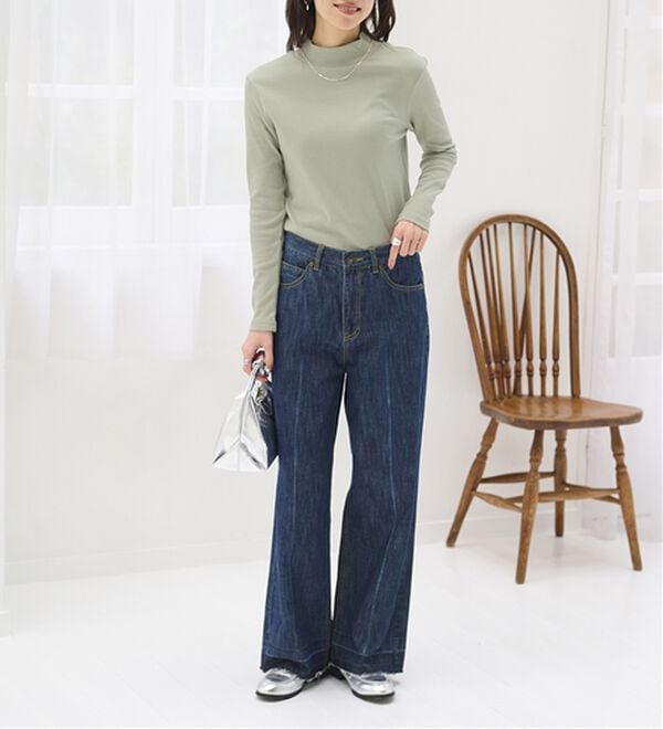 BELLUNA（ベルーナ）の「【選べる衿】肌に優しい綿１００％暖か発熱素材プルオーバー＜ベルホット　コットン＞（カットソー）」｜詳細画像