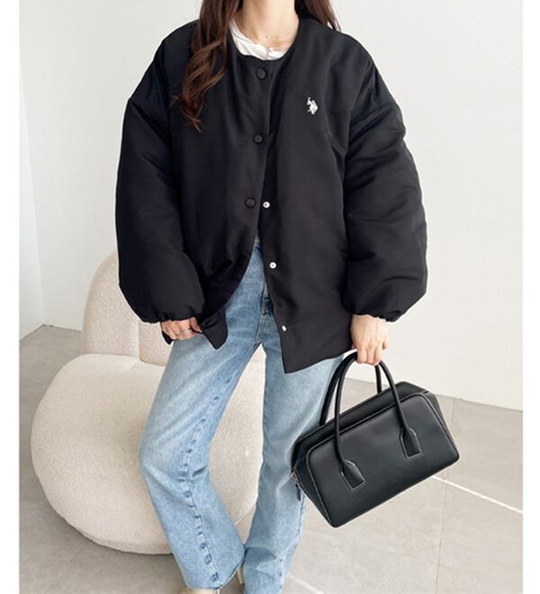 GeeRA（ジーラ）の「【U.S. POLO ASSN.】 ノーカラー中わたブルゾン（ハーフコート）」｜詳細画像