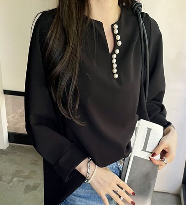 GeeRA（ジーラ）の「パール調ビーズ付キーネックブラウス（ブラウス）」｜詳細画像