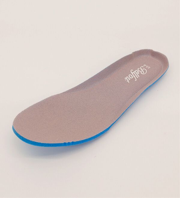 BELLUNA（ベルーナ）の「手を使わずに履けるニットスニーカー（スニーカー）」｜詳細画像