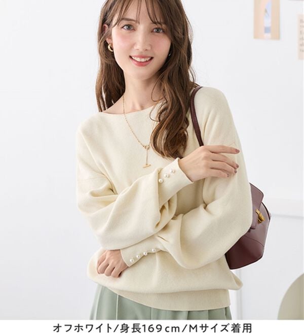 alotta（アロッタ）の「綿１００％のやさしい着心地　ゆったり袖パールトップス（ニット・セーター）」｜詳細画像