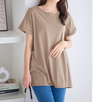 Viola e Viola（ヴィオラ エ ヴィオラ）の「すっきり魅せ切替Ａラインチュニック（チュニック）」｜グレージュ