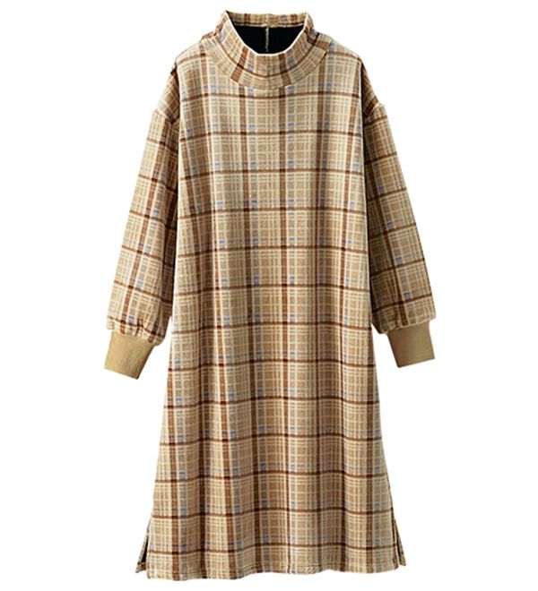 BELLUNA（ベルーナ）の「ふんわりなめらか裏ベロアワンピース（カットソーワンピース）」｜詳細画像