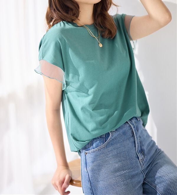 alotta（アロッタ）の「１枚でこなれ感！袖チュールデザイン綿混Ｔシャツ（Tシャツ）」｜詳細画像
