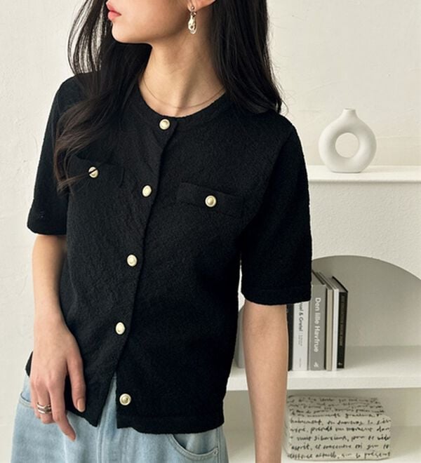 GeeRA（ジーラ）の「ゴールドボタンニットカーデ（ニットカーディガン）」｜詳細画像