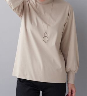 BELLUNA（ベルーナ）の「艶やかコットン１００％プルオーバー（カットソー）」｜ライトグレー