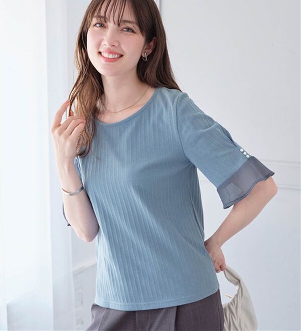 alotta（アロッタ）の「パール調ボタン付テレコリブトップス（カットソー）」｜詳細画像