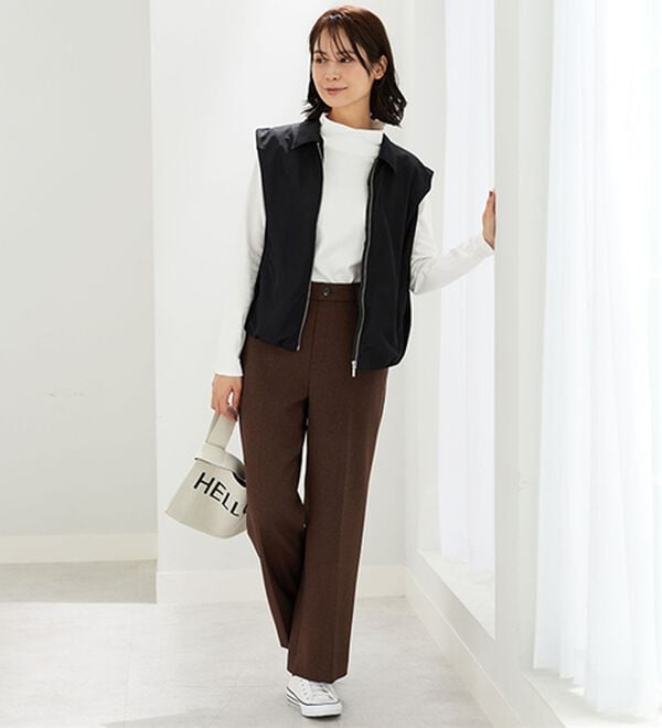 BELLUNA（ベルーナ）の「吸湿発熱ハイネックプルオーバー（カットソー）」｜詳細画像