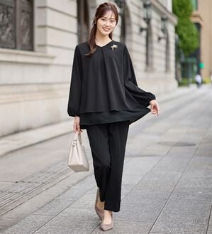 alotta（アロッタ）の「【２点セット】洗えるシフォンレイヤードセットアップ（ワンピースセットスーツ）」｜ブラック