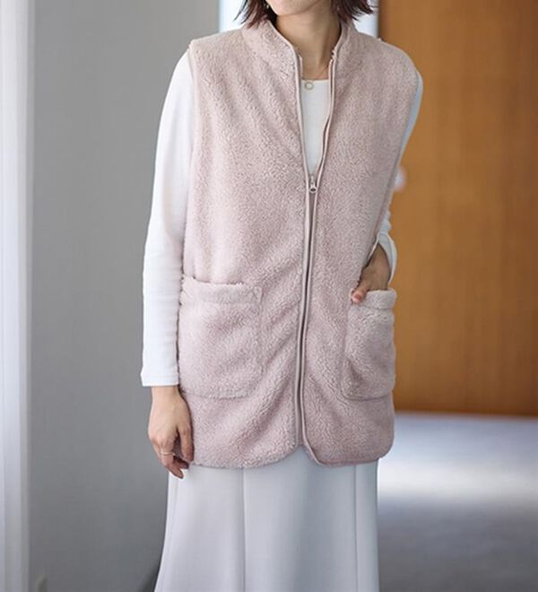 LAVIENNE（ラヴィエンヌ）の「ふわふわ暖かフリースベスト（ベスト）」｜詳細画像