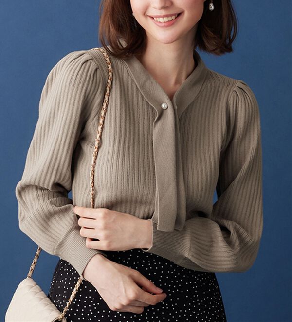 alotta（アロッタ）の「カシミヤタッチボウタイリブニット（ニット・セーター）」｜詳細画像