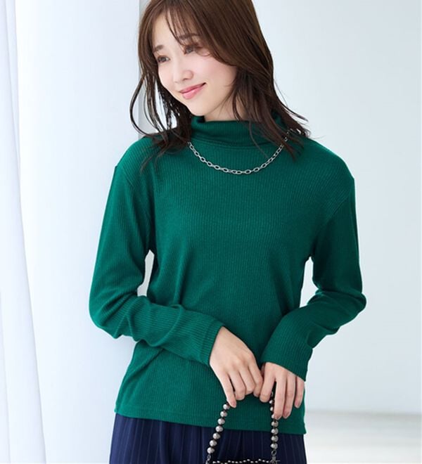 BELLUNA（ベルーナ）の「まるでニット！サラッと軽いリブハイネックプルオーバー（カットソー）」｜詳細画像