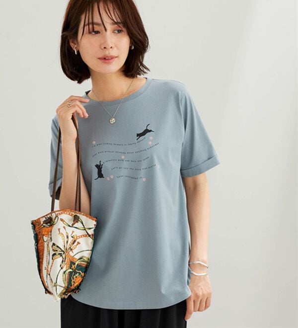 BELLUNA（ベルーナ）の「綿１００％着映えネコ柄プリントＴシャツ（Tシャツ）」｜詳細画像