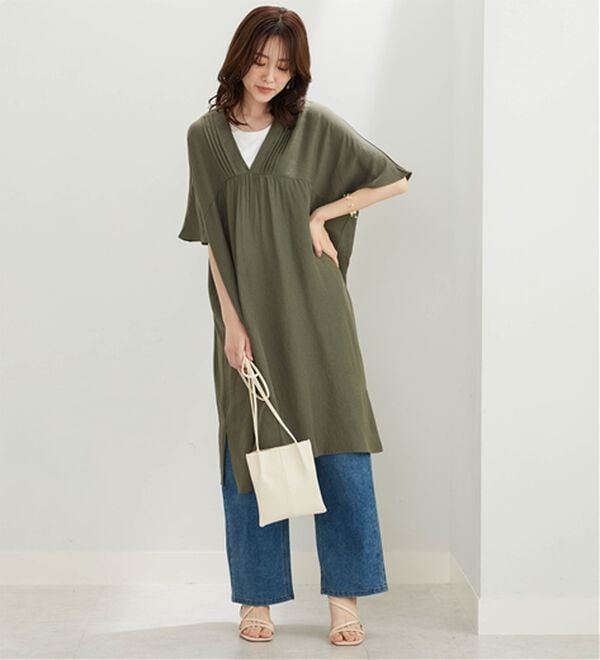 BELLUNA（ベルーナ）の「スラブ素材タック使いゆったりワンピース（その他ワンピース）」｜詳細画像