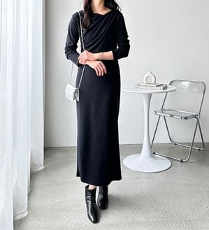 GeeRA（ジーラ）の「ドレープデザインワンピース（その他ワンピース）」｜ブラック