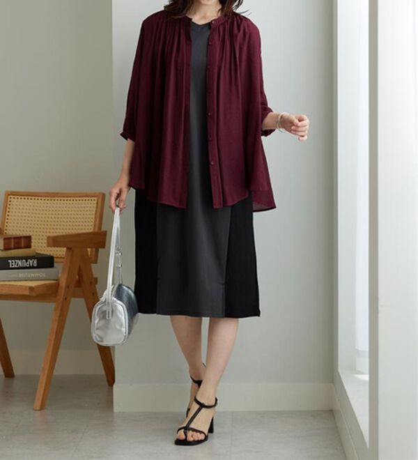 BELLUNA（ベルーナ）の「【新色追加】スラブ素材ギャザーデザインブラウス（ブラウス）」｜詳細画像