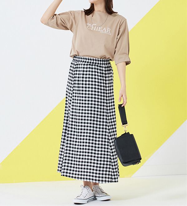 BELLUNA（ベルーナ）の「汗ジミ対策！袖タック使いロゴプルオーバー（カットソー）」｜詳細画像