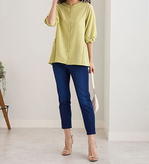 BELLUNA（ベルーナ）の「【再入荷】美ストレッチ素材アンクル丈レギンスパンツ（クロップドパンツ）」｜詳細画像