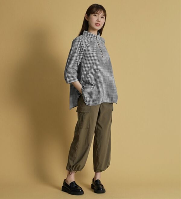 BELLUNA（ベルーナ）の「綿１００％スラブ素材スタンド衿切替ブラウス（ブラウス）」｜詳細画像