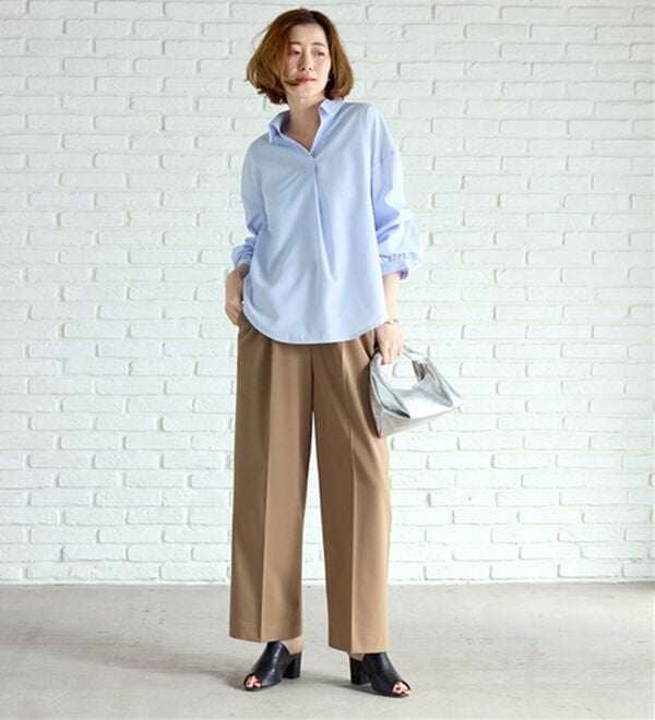 BELLUNA（ベルーナ）の「袖タックデザインスキッパーシャツ（シャツ）」｜詳細画像