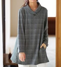 BELLUNA（ベルーナ）の「まるで着る毛布！裏ファーデザインチュニック（チュニック）」