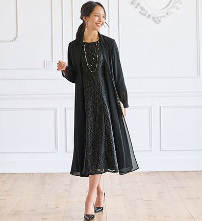 BELLUNA（ベルーナ）の「ロングジャケット花柄レースワンピースアンサンブル（ワンピースセットスーツ）」