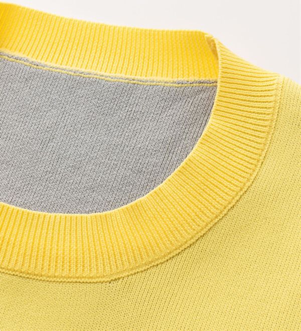 VINNO（ヴィノ）の「配色デザインニットトレーナー（ニット・セーター）」｜詳細画像