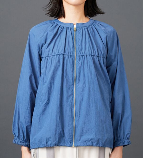 BELLUNA（ベルーナ）の「シアー素材ギャザーデザインブルゾン（ブルゾン）」｜詳細画像