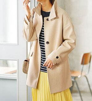 BELLUNA（ベルーナ）の「ウール調スタンド衿ミドル丈コクーンコート（ハーフコート）」｜アイボリー