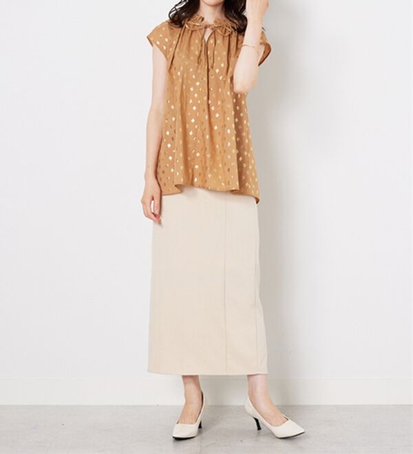 BELLUNA（ベルーナ）の「プロヴァンス箔プリントブラウス（ブラウス）」｜詳細画像