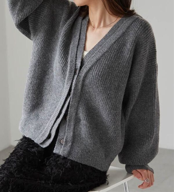 RANAN（ラナン）の「フロントレイヤードＶカーディガン（ニットカーディガン）」｜詳細画像