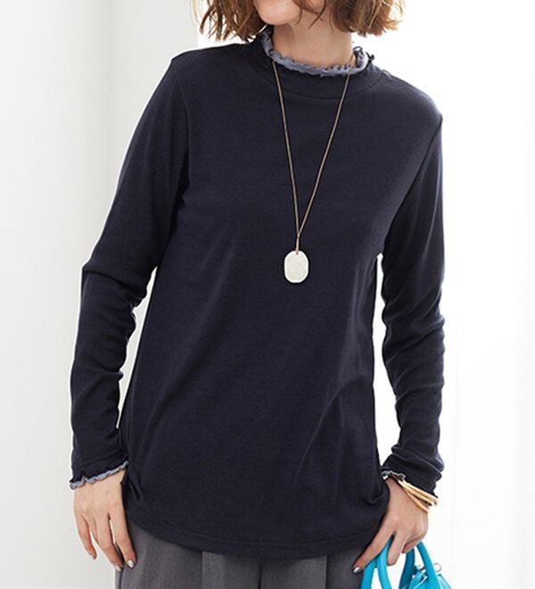 BELLUNA（ベルーナ）の「重ね着風フリル衿プルオーバー（カットソー）」｜ネイビー×ライラック