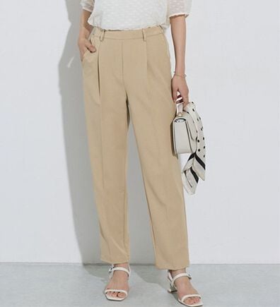 Pierrot（ピエロ）の「【選べる丈】高見えゆるテーパードパンツ（フルレングスパンツ）」