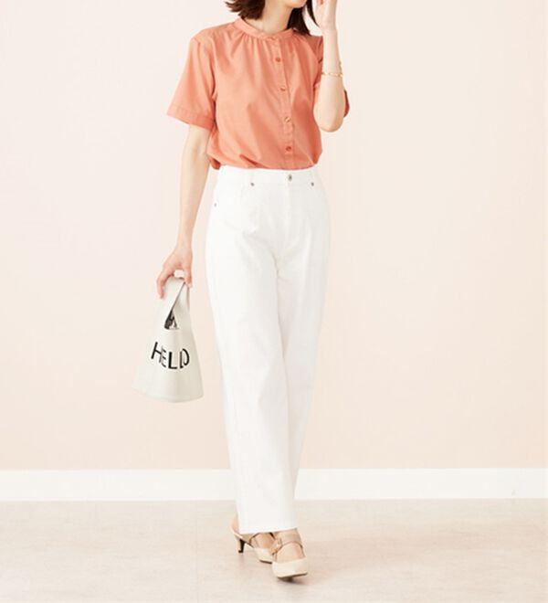 BELLUNA（ベルーナ）の「ギャザー使いバンドカラーブラウス（ブラウス）」｜詳細画像